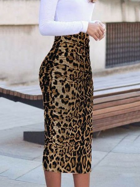 Платье с леопардовой юбкой