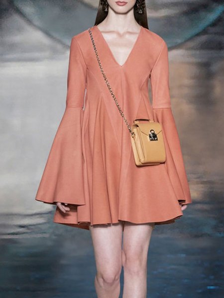 

Solid Flare Sleeve Regular Fit V Neck Dress, Orange pink, Mini Dresses