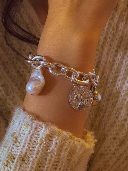 

Baroque Vintage Pearl Bracelet, Silver, Bracelets