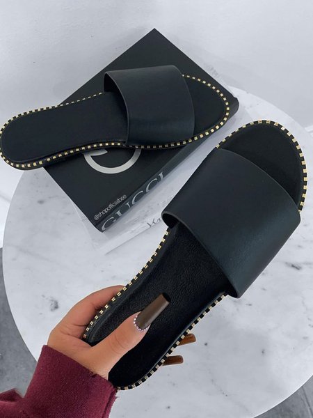 

Casual Plain Slipper, Black, Slippers