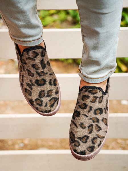 

Brown-grey Leopard Print Mohair Casual Shoes, Flats