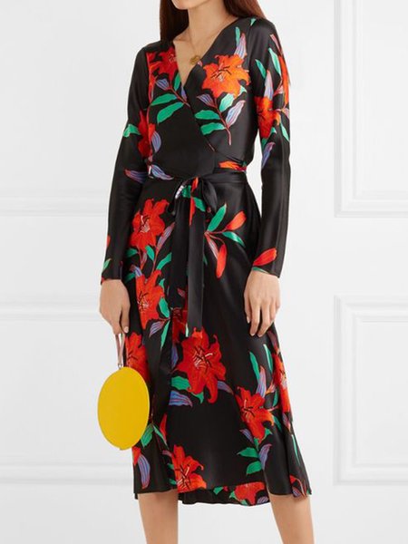 

V neck Floral Regular Fit V Neck Dress, Black, Midi Dresses