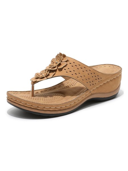 

Faux Leather Three-dimensional Flower Decorative Hollow Wedge Flip-flops, Khaki, Slippers