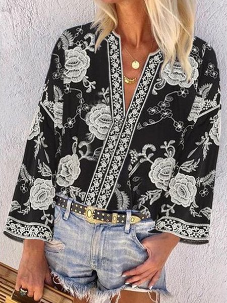 

Boho Floral Pattern Long Sleeves V Neck Plus Size Casual Tops, Black-white, Tops