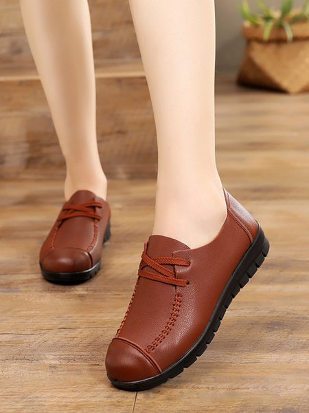 

Women's Plus Size Faux Leather Stitch Panel Lace-Up Shoes, Brown, Flats
