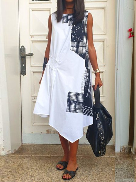 

Irregular black and white block geometric pattern sleeveless loose fit shift dress, Black-white, Casual Dresses