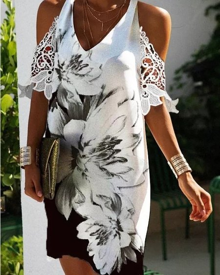 

Vacation Floral V Neck Lace Sleeve Dresses, Black-white, Midi Dresses