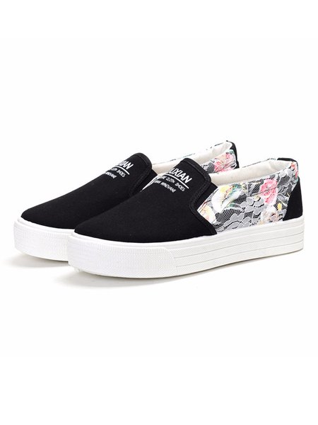 

Women's Floral Lace Pattern Print Paneled Canvas Flats, Black, Flat & Loafers