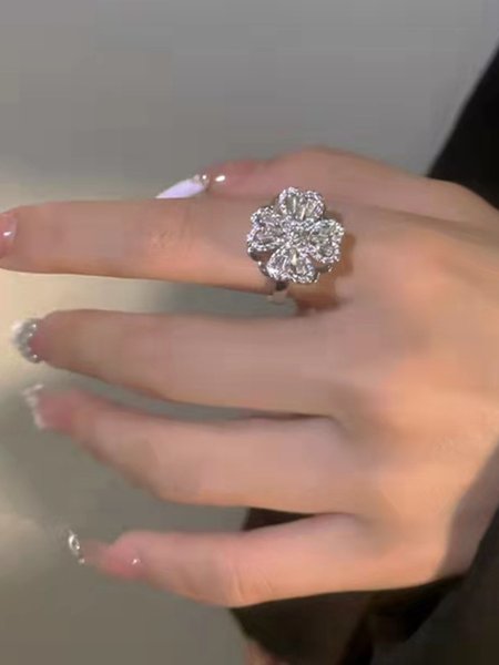 

Spinning Rhinestone Clover Ring, Silver, Rings