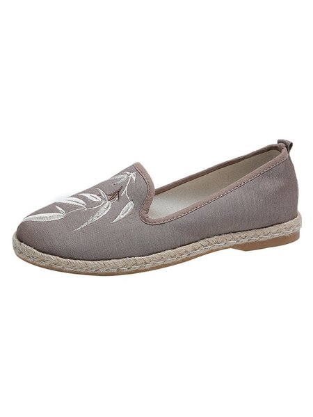 

Women's Leaf Embroidered Linen Espadrilles, Coffee, Flats