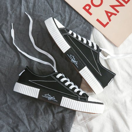 

New low-top shoes, canvas shoes, Korean version, new biscuits, new cute ins couple board, Black-white, Creepers & Wedges