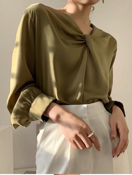 

Twisted V Neck Bishop Sleeve Solid Top, Green, Tops