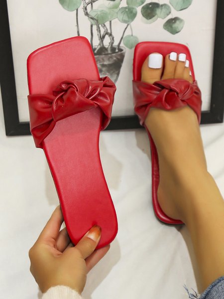

Solid Knotted Strap Elegant Resort Slippers, Red, Slippers
