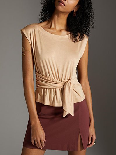

Round Neck Knot Front Short Sleeve T-Shirt, Apricot, Tees
