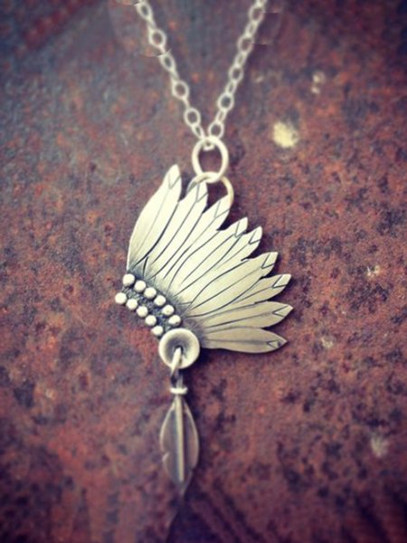 

Vintage Indian Feather Necklace, As picture, Necklaces