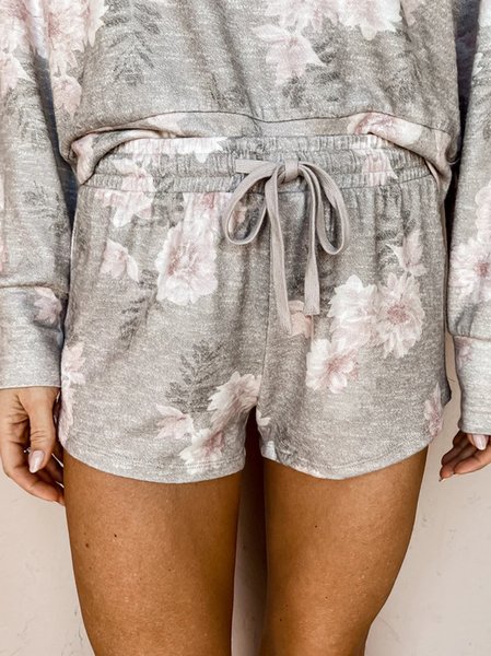 

Casual Pockets Floral Printed Shorts, Gray, Shorts