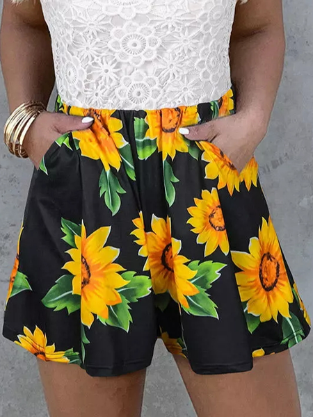 

Loose Vacation Sunflower Women Shorts, Black, Shorts
