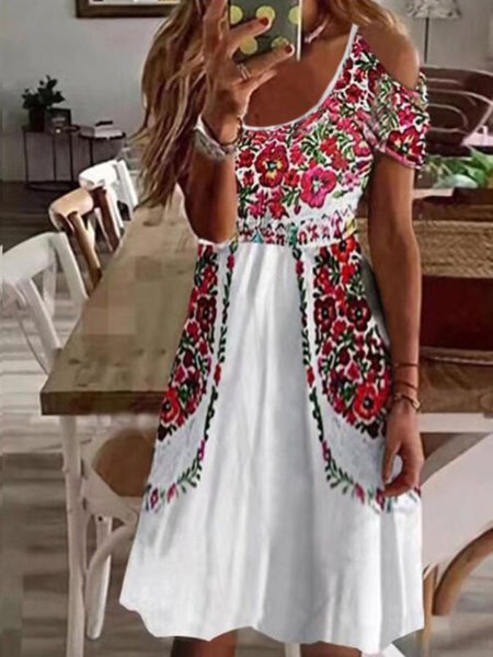 

Floral Short Sleeve Knit Dress, White, Mini Dresses