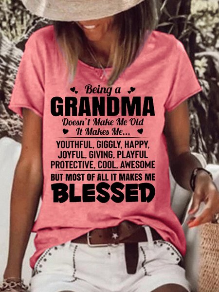 

Being A Grandma Doesn't Make Me Old It Makes Me...Letter Short Sleeve Tops, Red, T-shirts