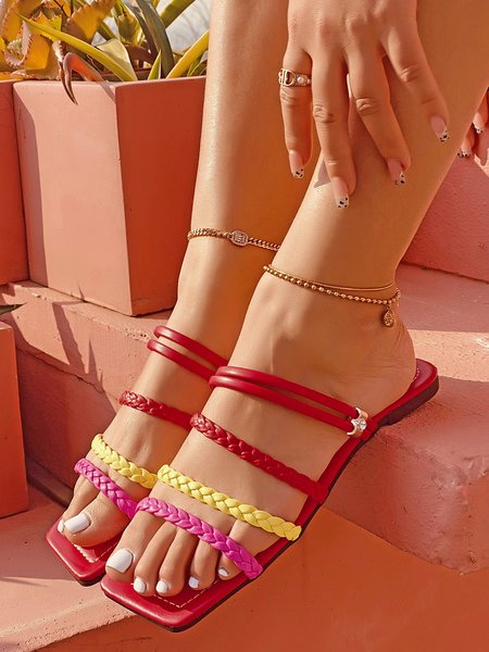 

Contrast Woven Strap Rhinestone Casual Slippers, Red, Sandals