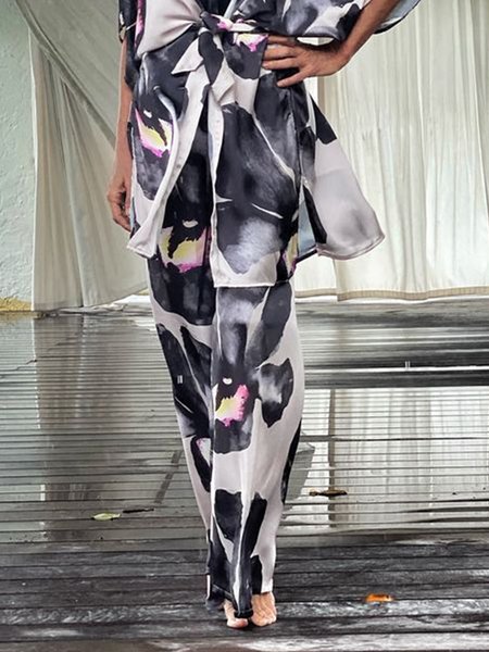 

Holiday Floral Vacation Regular Fit Pants, Gray, Wide Leg Pants