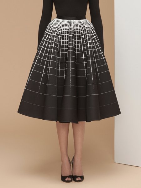 

Elegant Ombre Regular Fit Knee Skirt, Black, Midi Skirts