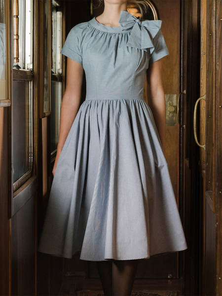 

Crew Neck Solid Short Sleeve Woven Dress, Gray, Midi Dresses