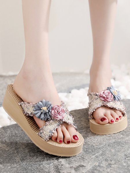 

Beach Vacation Flowers wedge slippers, Color1, Sandals