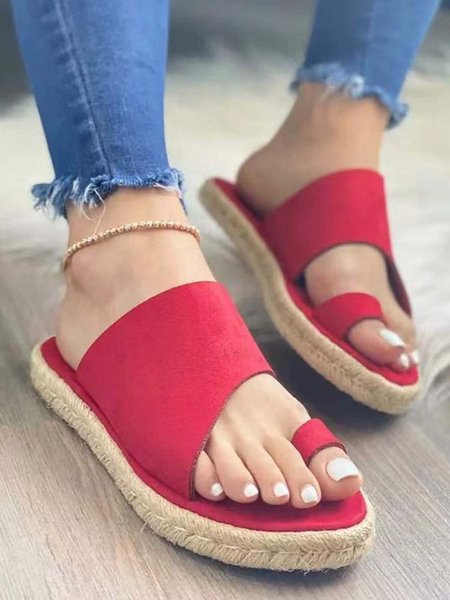 

Solid Thong Straw Bottom Resort Slippers, Red, Sandals