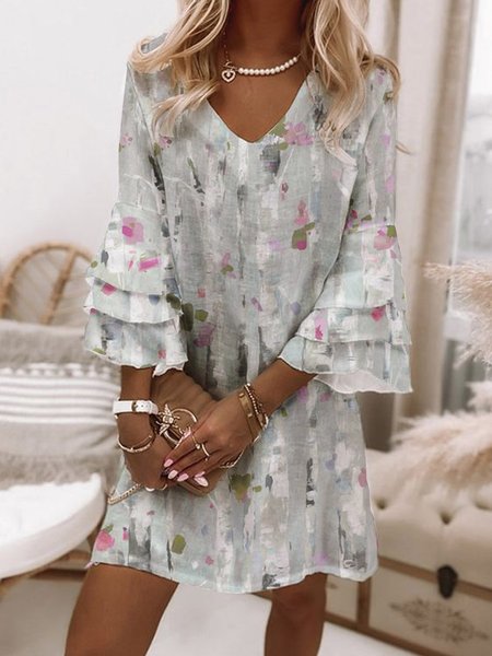 

Flare Sleeve Casual Floral V Neck Short Sleeve Woven Dress, Gray, Mini Dresses