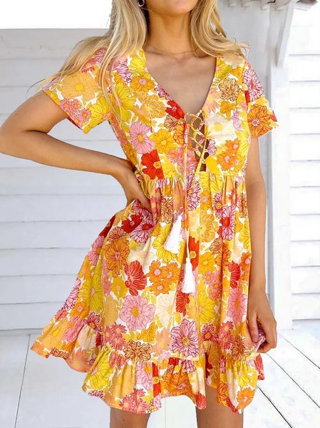

Casual Floral V Neck Short Sleeve Woven Dress, Yellow, Mini Dresses
