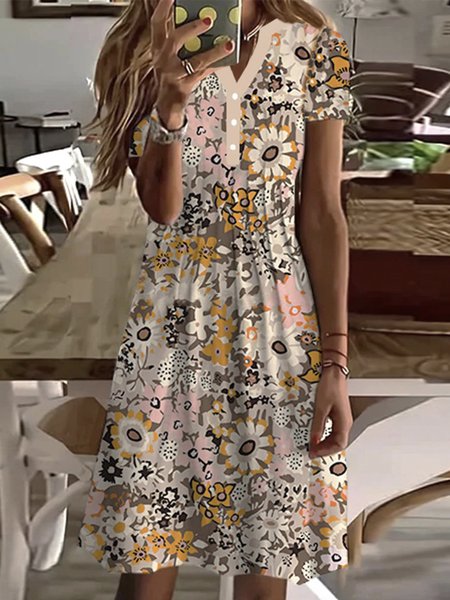 

Floral Notched Short Sleeve Plus Size Casual Dress, Khaki, Mini Dresses