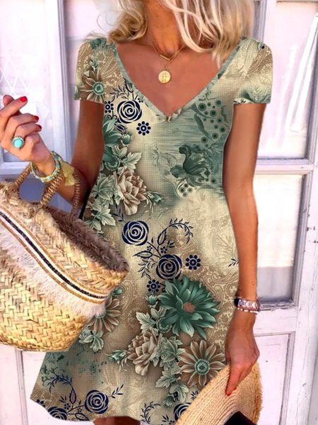 

Casual Floral Short Sleeve V Neck Plus Size Printed Dress, Green, Mini Dresses