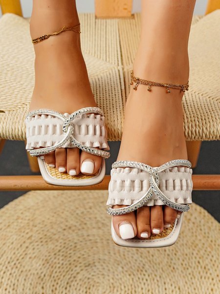 

JFN Lightweight Pleated Hot Drill Upper Slippers, Beige, Sandals & Slippers