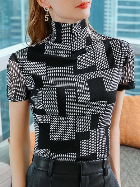 

Simple Regular Fit Geometric Short Sleeve Top, Black, Tees
