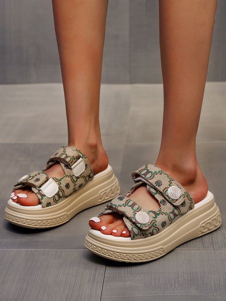 

Luxurious Abstract Pattern Button Embellishment Platform Sandals, Khaki, Sandals