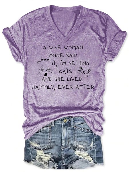 

Lilicloth x Kat8lyst I'm Getting Cats And She Lived Happily Ever After Women's T-Shirt, Purple, T-shirts