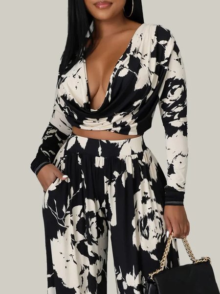 

Daily V Neck Long Sleeve Floral Printed Top, Black, Blouses and Shirts