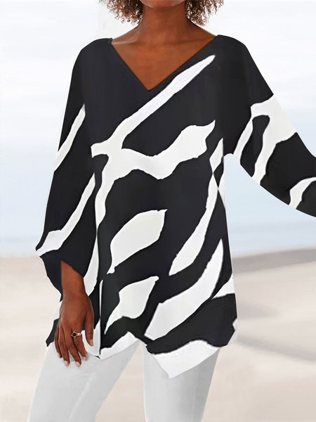 

Regular Fit V Neck Geometric Batwing Tops, Black, Tunics