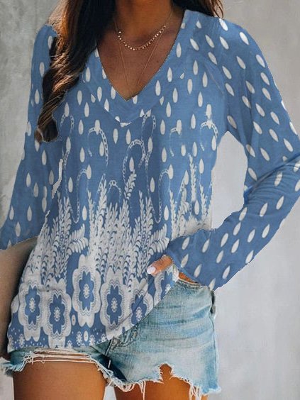 

Casual Fit Raglan Sleeve V Neck T-Shirt, Blue, T-Shirts