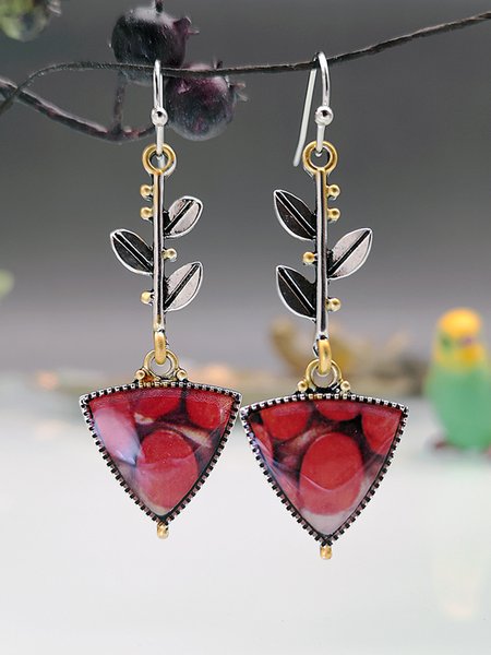 

Casual Leaf Triangle Red Gemstone Earrings, Silver, Earrings