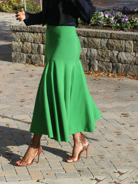 

Green High Elasticity X-Line Regular Fit Plain Skirt, Maxi Skirts