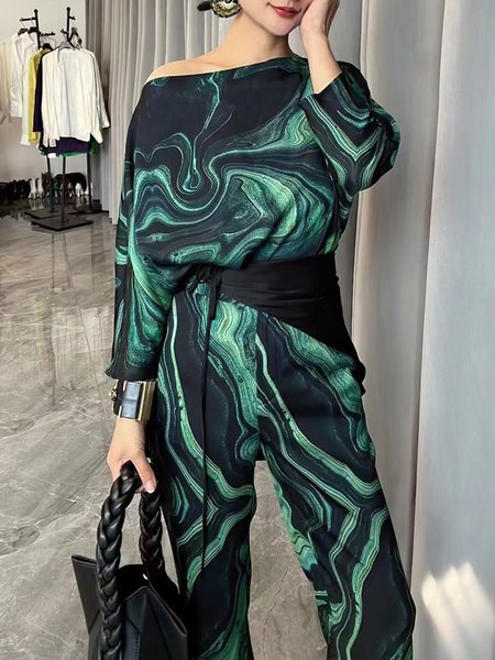 

Green Three Quarter Urban Crew Neck Regular Fit Top, Blouses and Shirts