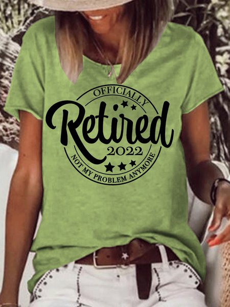 

Womens Officially Retired 2022 Letters Casual T-Shirt, Green, T-shirts