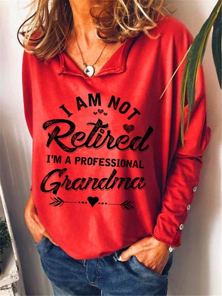 

Women's I Am Not Retired I Am A Professional Grandma Funny Text Letters Sweatshirt, Red, Hoodies&Sweatshirts