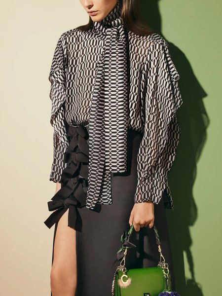 

Loose Turtleneck Urban Geometric Blouse, Black-white, Blouses and Shirts