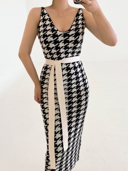 

Black Daily Midi Elegant Regular Fit V Neck Dress, Midi Dresses