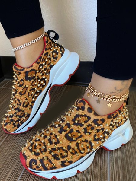 

Stylish Studded Leopard Print Lightweight Soft Sole Sneakers, Sneakers