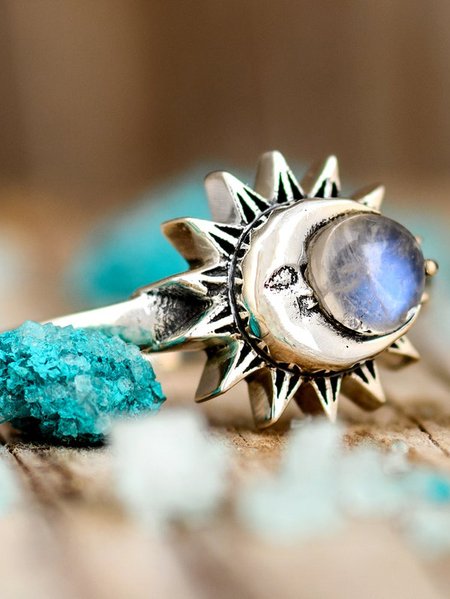 

Casual Vintage Silver Moonstone Opal Moon Pattern Ring, As picture, Rings