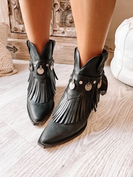 

Fringed Metal Pendant Western Pointed Toe Booties, Black, Boots